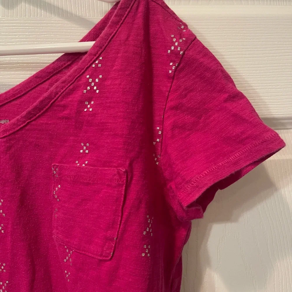 Old Navy tee